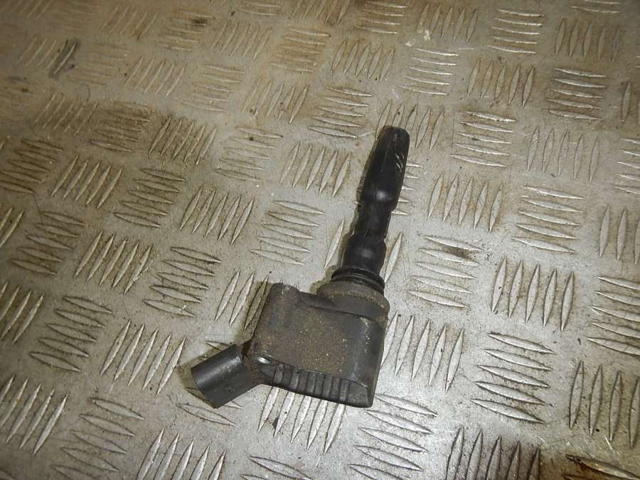 04E905110K Катушка зажигания Volkswagen Polo 0000г. | Фото № 2 04E905110K Катушка зажигания Volkswagen Polo 0000г. - Фото 2