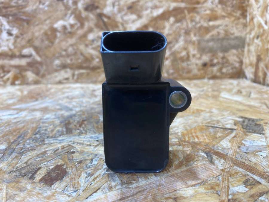 06L905110E Катушка зажигания  Volkswagen Volkswagen Golf 7 рест. 2017 0000г. | Фото № 3  06L905110E Катушка зажигания  Volkswagen Volkswagen Golf 7 рест. 2017 0000г. - Фото 3