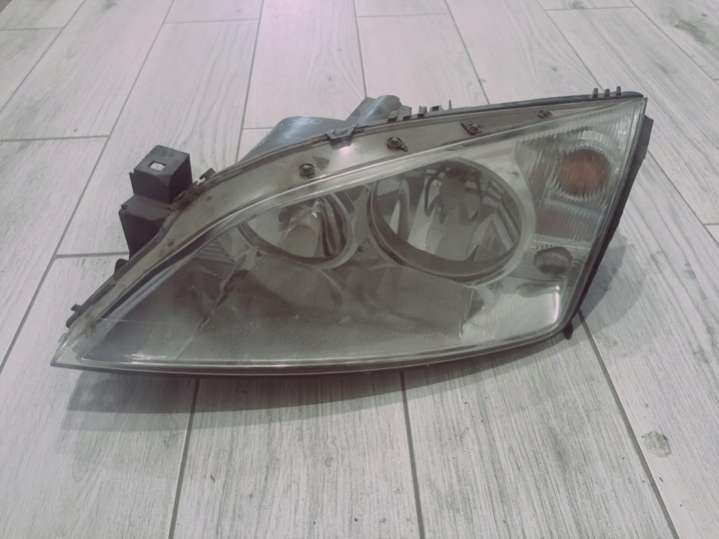 0301174201 Фара левая  Ford Mondeo 3 поколение (2000-2003) 2000г. | Фото № 1  0301174201 Фара левая  Ford Mondeo 3 поколение (2000-2003) 2000г. - Фото 1