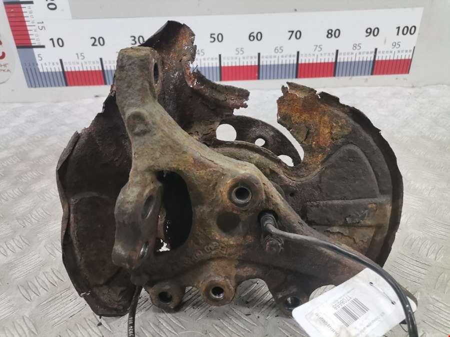 Ступица (кулак цапфа) передняя правая Mercedes CLK-Class (W209) (2002-2010) Купе 2004г. | Фото № 3 Ступица (кулак цапфа) передняя правая Mercedes CLK-Class (W209) (2002-2010) Купе 2004г. - Фото 3