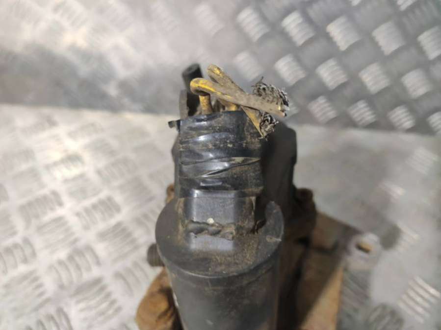 4F0615404F Суппорт задний правый  Audi A6 (C6,4F) 2006г. | Фото № 4  4F0615404F Суппорт задний правый  Audi A6 (C6,4F) 2006г. - Фото 4