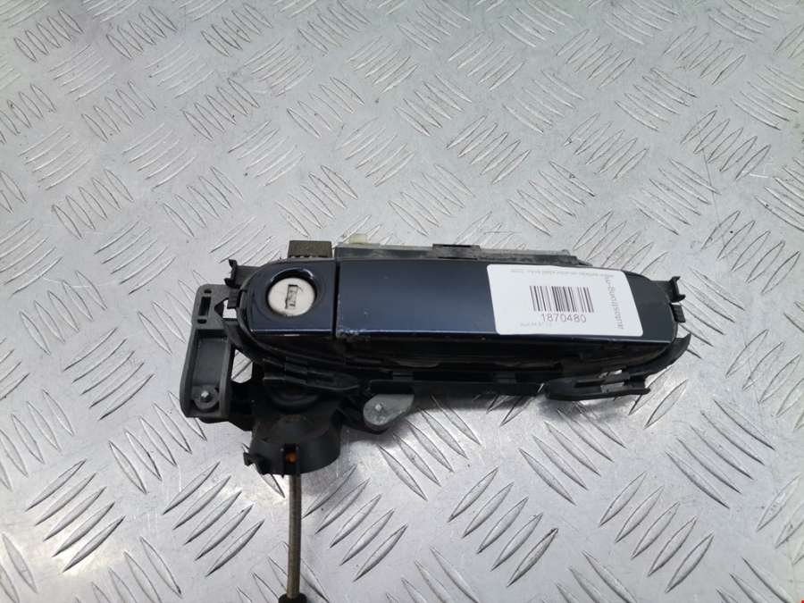 Ручка двери наружная передняя правая Audi A4 B7 (2004-2009) Универсал 2008г. | Фото № 1 Ручка двери наружная передняя правая Audi A4 B7 (2004-2009) Универсал 2008г. - Фото 1