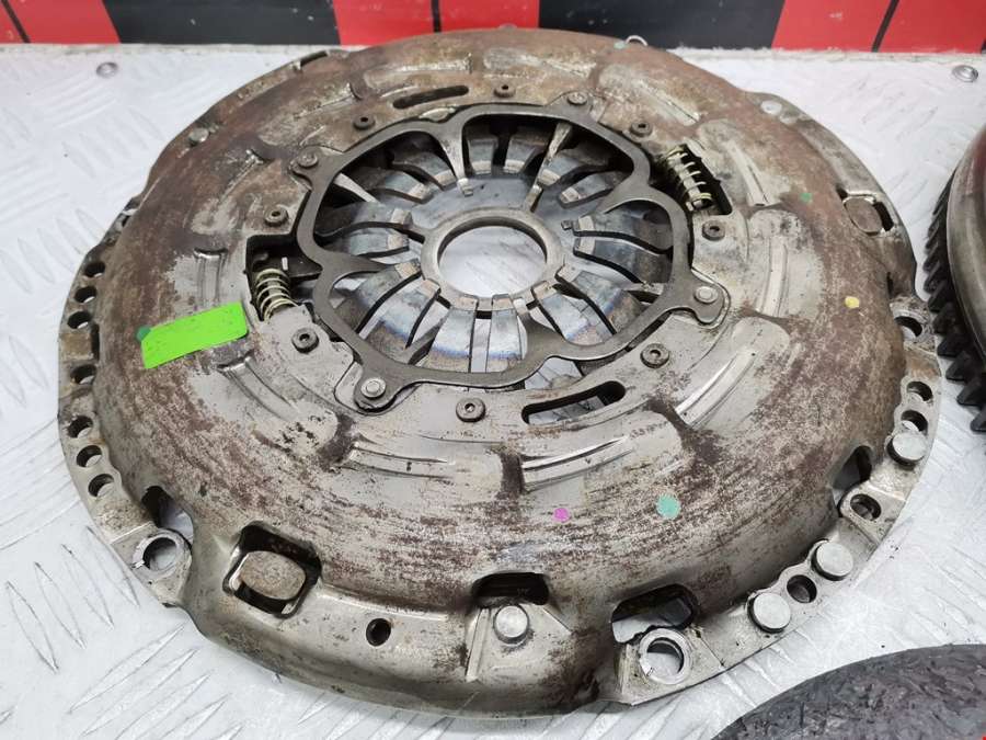 Маховик (демпфер сцепления) Toyota Corolla Verso 2 (2004-2009) Минивэн 2007г. | Фото № 3 Маховик (демпфер сцепления) Toyota Corolla Verso 2 (2004-2009) Минивэн 2007г. - Фото 3