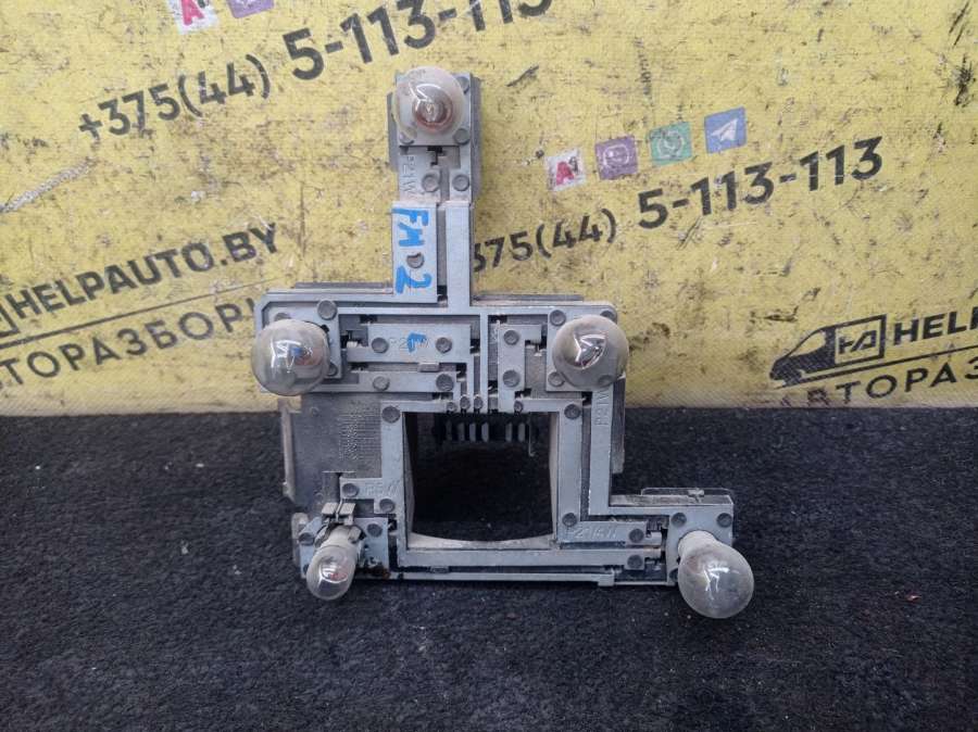 Панель (плата) фонаря заднего левого Ford Mondeo 2 хэтчбек 1998г. | Фото № 1 Панель (плата) фонаря заднего левого Ford Mondeo 2 хэтчбек 1998г. - Фото 1