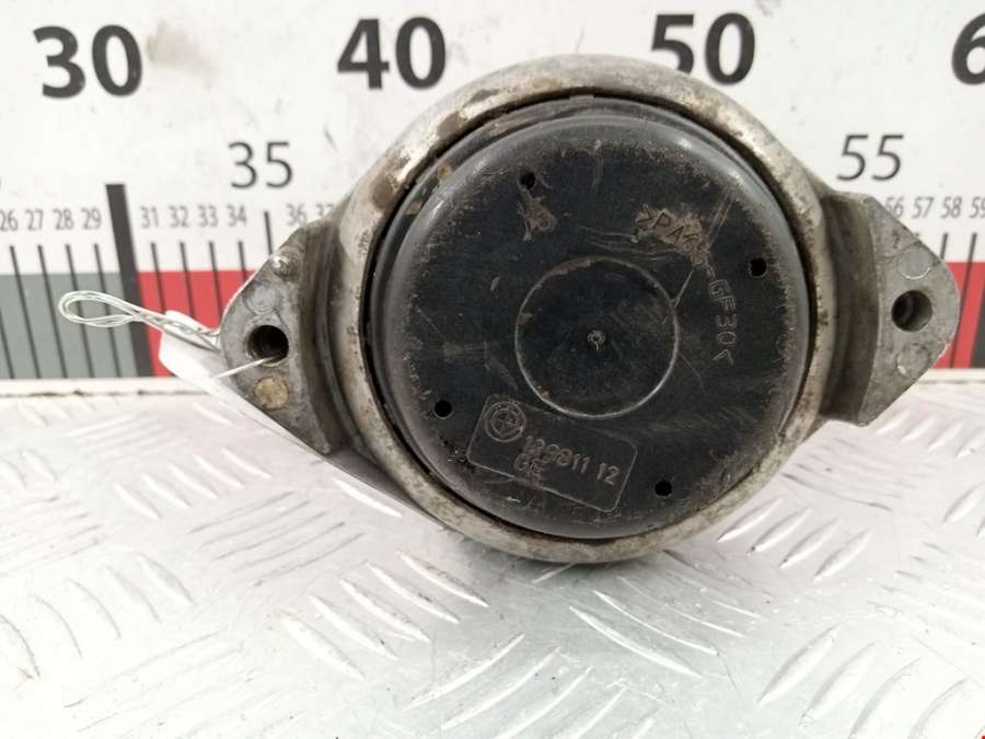 Подушка (опора) крепления двигателя BMW 3-Series (E90/E91/E92/E93) (2004-2013) Седан 2009г. | Фото № 5 Подушка (опора) крепления двигателя BMW 3-Series (E90/E91/E92/E93) (2004-2013) Седан 2009г. - Фото 5