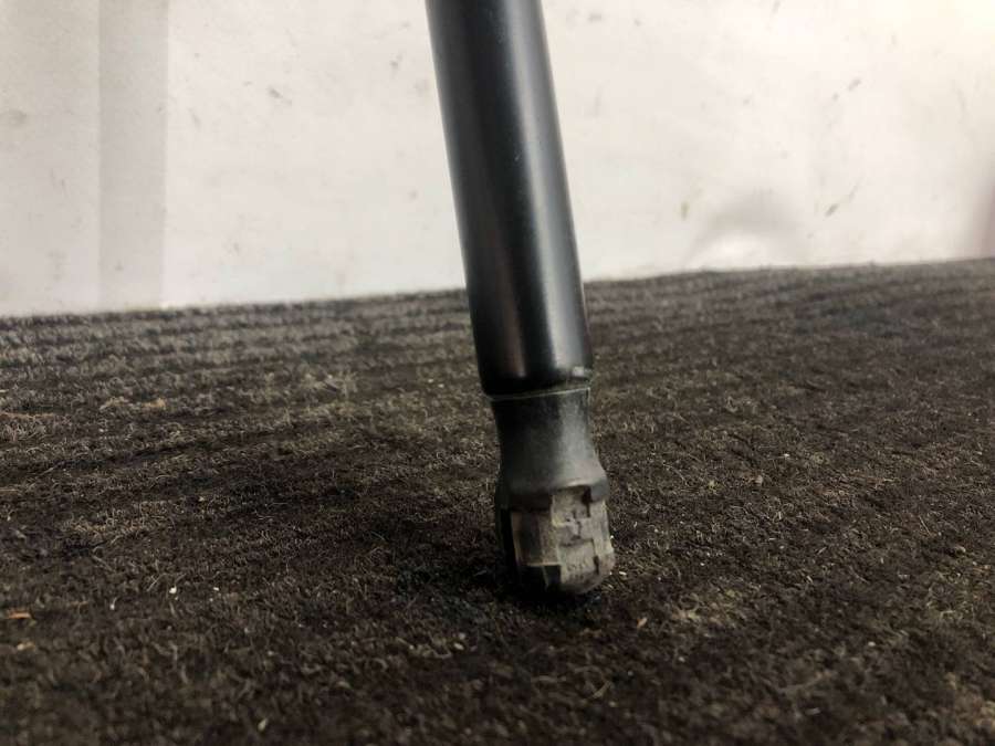 Амортизатор крышки багажника (3-5 двери) Dodge Caliber хэтчбек 2008г. | Фото № 2 Амортизатор крышки багажника (3-5 двери) Dodge Caliber хэтчбек 2008г. - Фото 2