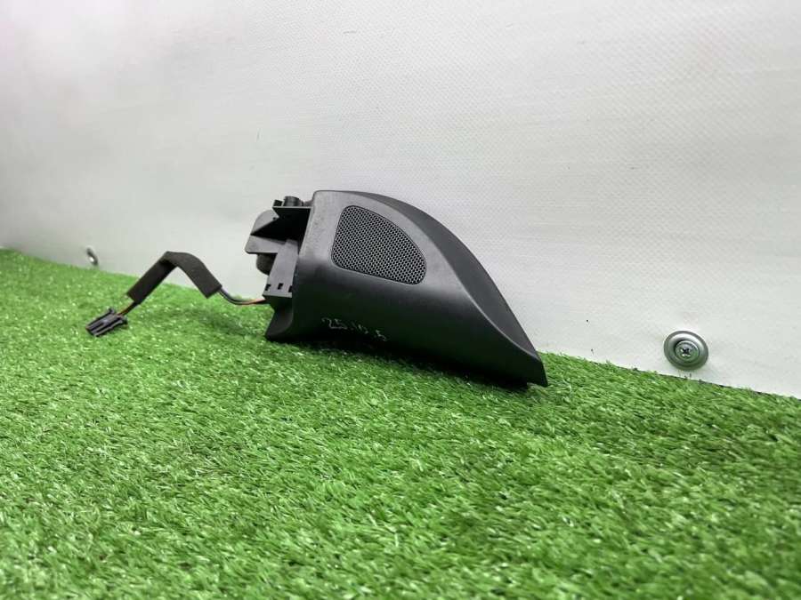 1k1837114 Динамик высокочастотный (пищалка)  Volkswagen Golf 5 2007г. | Фото № 3  1k1837114 Динамик высокочастотный (пищалка)  Volkswagen Golf 5 2007г. - Фото 3