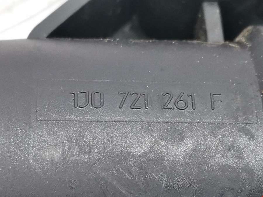 1J0721261F Цилиндр сцепления рабочий Volkswagen Golf 4 (1997-2004) Хетчбэк 5дв. 1998г. | Фото № 4 1J0721261F Цилиндр сцепления рабочий Volkswagen Golf 4 (1997-2004) Хетчбэк 5дв. 1998г. - Фото 4