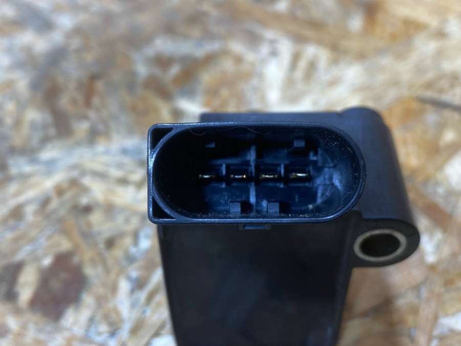 06L905110E Катушка зажигания  Volkswagen Volkswagen Golf 7 рест. 2017 0000г. | Фото № 7  06L905110E Катушка зажигания  Volkswagen Volkswagen Golf 7 рест. 2017 0000г. - Фото 7