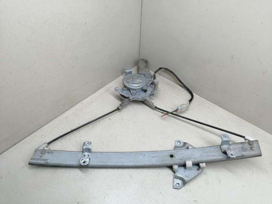 Стеклоподъемник электрический передний левый  Mitsubishi Lancer 4 1991г. | Фото № 1   Стеклоподъемник электрический передний левый  Mitsubishi Lancer 4 1991г. - Фото 1