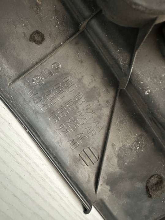 03G103925AA03G103925AN03G103925AJ Декоративная крышка двигателя  Volkswagen Golf 5 поколение (2004-2009) 2004г. | Фото № 2  03G103925AA03G103925AN03G103925AJ Декоративная крышка двигателя  Volkswagen Golf 5 поколение (2004-2009) 2004г. - Фото 2