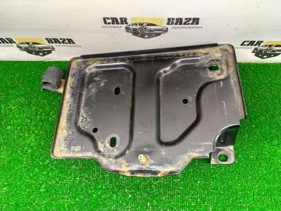 Крепление аккумулятора Opel Meriva A 2004г. | Фото № 2 Крепление аккумулятора Opel Meriva A 2004г. - Фото 2