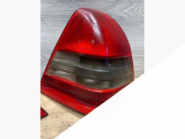 20282009642028201064 Фонарь задний (комплект) Mercedes C W202 1996г. | Фото № 3 20282009642028201064 Фонарь задний (комплект) Mercedes C W202 1996г. - Фото 3