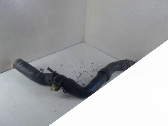 Патрубок (трубопровод, шланг) Audi A3 (8L1) (1996 - 2003) Хэтчбек (5-дв) 1998г. | Фото № 1 Патрубок (трубопровод, шланг) Audi A3 (8L1) (1996 - 2003) Хэтчбек (5-дв) 1998г. - Фото 1