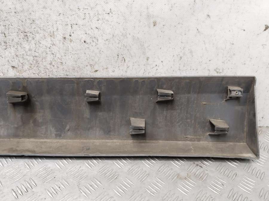 801860016R Молдинг двери передней правой Renault Grand Scenic 2014г. | Фото № 4 801860016R Молдинг двери передней правой Renault Grand Scenic 2014г. - Фото 4