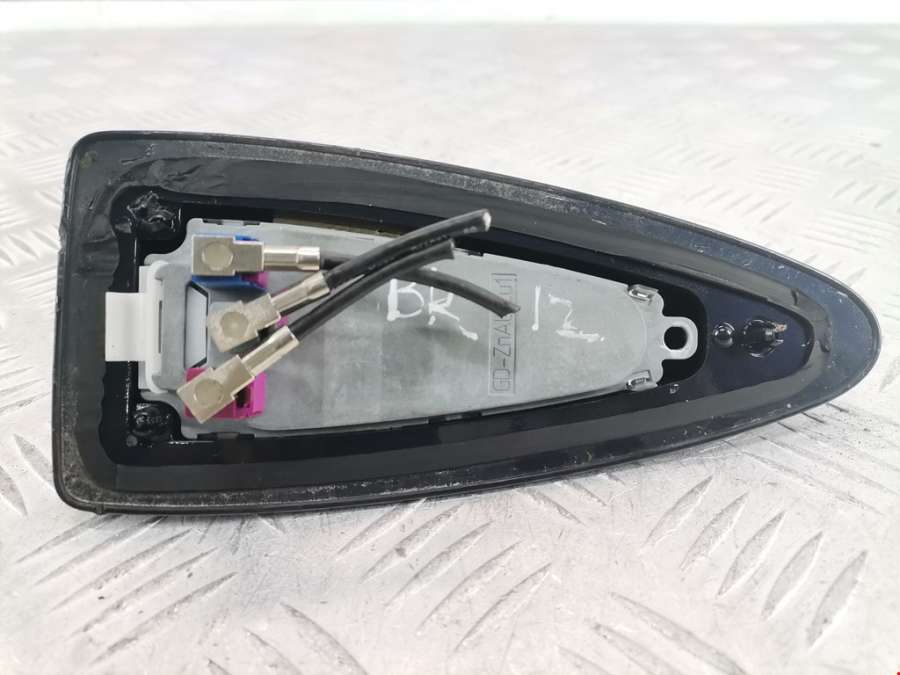 6957345 Антенна BMW 5-Series (E60/E61) (2003-2010) Универсал 2006г. | Фото № 2 6957345 Антенна BMW 5-Series (E60/E61) (2003-2010) Универсал 2006г. - Фото 2