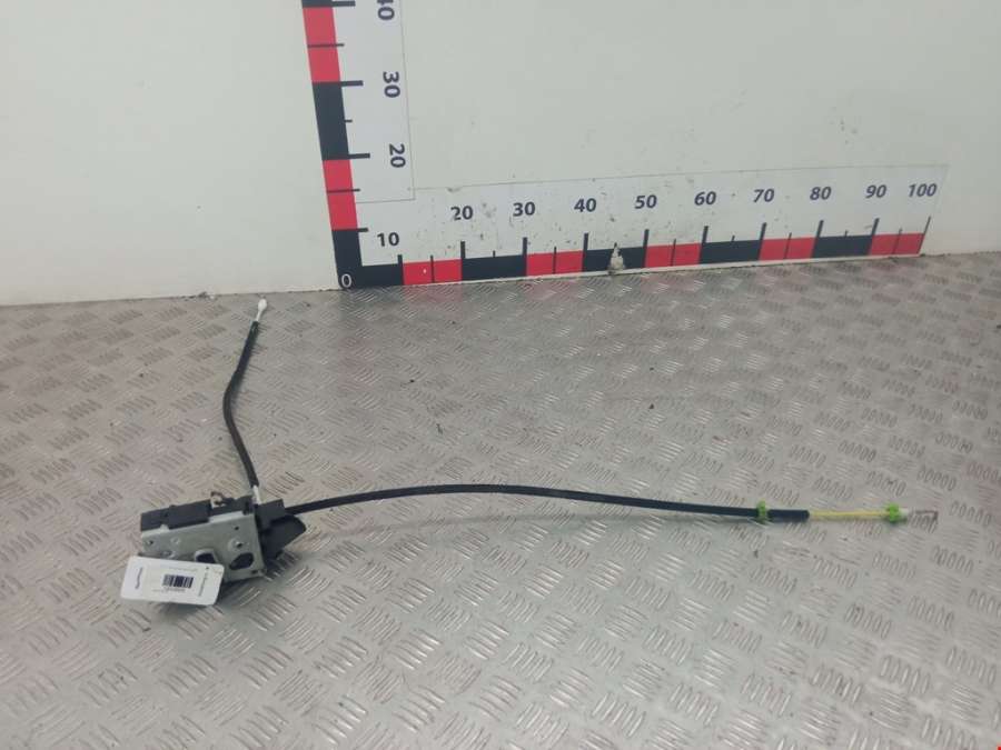 Замок двери задней правой Audi A4 B5 (1994-2001) Седан 1998г. | Фото № 1 Замок двери задней правой Audi A4 B5 (1994-2001) Седан 1998г. - Фото 1