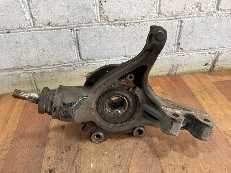 Ступица передняя левая  Peugeot 308 T7 2009г. | Фото № 3   Ступица передняя левая  Peugeot 308 T7 2009г. - Фото 3