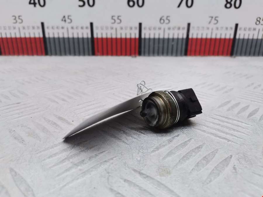 7700105087 Датчик температуры охлаждающей жидкости Renault Trafic 2 (2001-2014) Микроавтобус 2003г. | Фото № 1 7700105087 Датчик температуры охлаждающей жидкости Renault Trafic 2 (2001-2014) Микроавтобус 2003г. - Фото 1