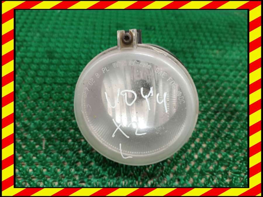 Фара противотуманная левая передняя Chrysler Voyager 4 2005г. | Фото № 1 Фара противотуманная левая передняя Chrysler Voyager 4 2005г. - Фото 1