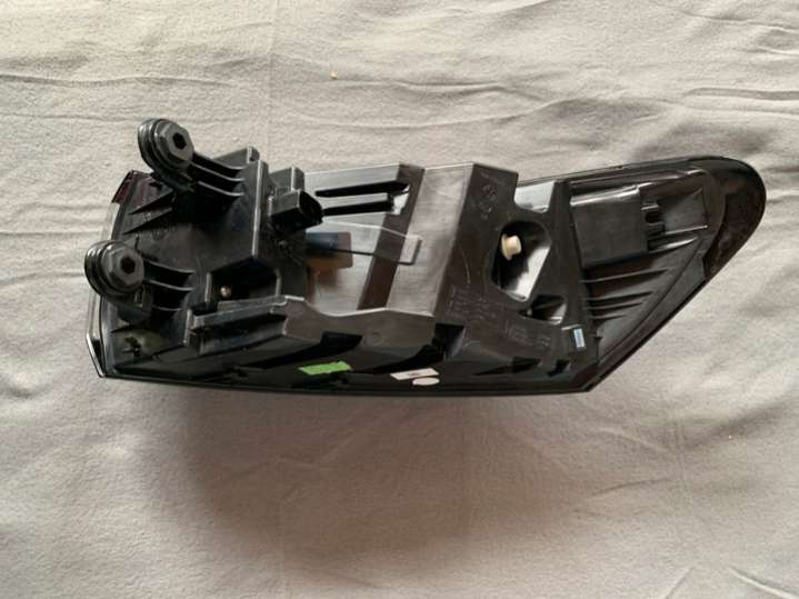 11A945095 Фонарь задний левый Volkswagen ID.4 1 поколение (2020-2024) 2020г. | Фото № 4 11A945095 Фонарь задний левый Volkswagen ID.4 1 поколение (2020-2024) 2020г. - Фото 4