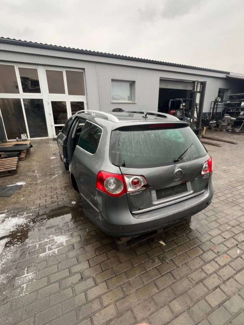 3C0927117 Кнопка антипробуксовочной системы  Volkswagen Passat B6 2006г. | Фото № 7  3C0927117 Кнопка антипробуксовочной системы  Volkswagen Passat B6 2006г. - Фото 7