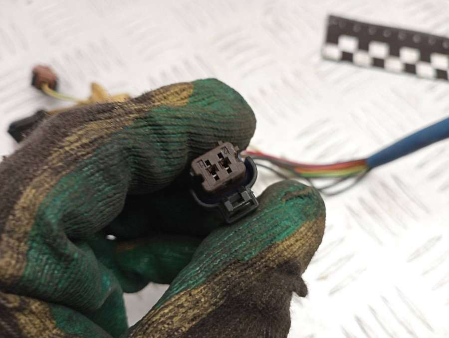 12503430M5E20206040E20208094 Зеркало наружное левое  Peugeot 308 T7 2013г. | Фото № 4  12503430M5E20206040E20208094 Зеркало наружное левое  Peugeot 308 T7 2013г. - Фото 4