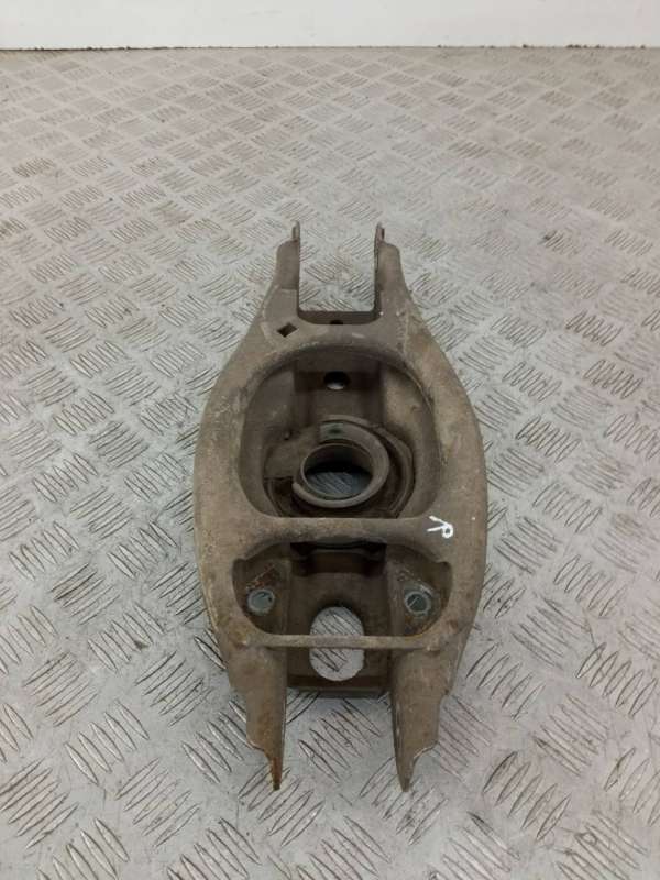 33326772899 Рычаг задний правый BMW 3 седан 2007г. | Фото № 2 33326772899 Рычаг задний правый BMW 3 седан 2007г. - Фото 2