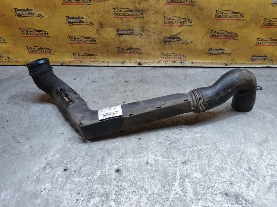 Патрубок интеркулера Seat Toledo Седан 1999г. | Фото № 2 Патрубок интеркулера Seat Toledo Седан 1999г. - Фото 2