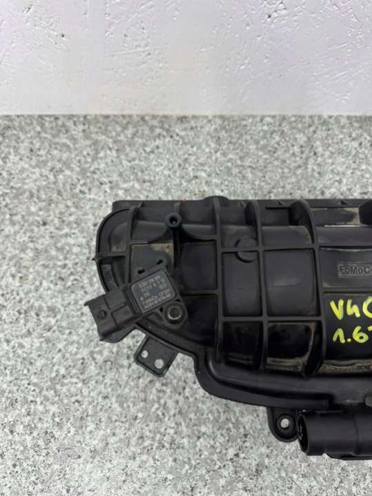 BM5G-9424-DC2012-2018 Коллектор впускной Volvo V40 2 поколение (2012-2024) 2012г. | Фото № 2 BM5G-9424-DC2012-2018 Коллектор впускной Volvo V40 2 поколение (2012-2024) 2012г. - Фото 2