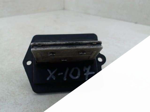 Сопротивление отопителя Mazda 626 (1997 - 2001) Универсал 1999г. | Фото № 1 Сопротивление отопителя Mazda 626 (1997 - 2001) Универсал 1999г. - Фото 1