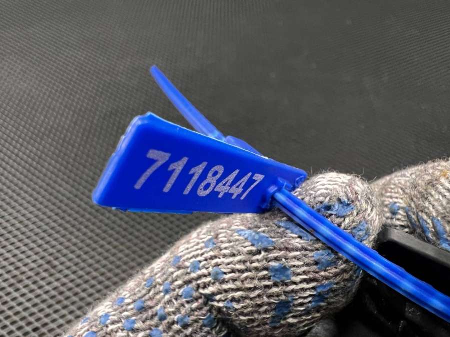 261A31312R Рамка фары противотуманной левая Dacia Logan MCV 2 2016г. | Фото № 8 261A31312R Рамка фары противотуманной левая Dacia Logan MCV 2 2016г. - Фото 8