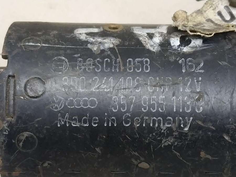 BOSCH0390241108 Моторчик передних стеклоочистителей (дворников)  Volkswagen Passat B3 1991г. | Фото № 3  BOSCH0390241108 Моторчик передних стеклоочистителей (дворников)  Volkswagen Passat B3 1991г. - Фото 3