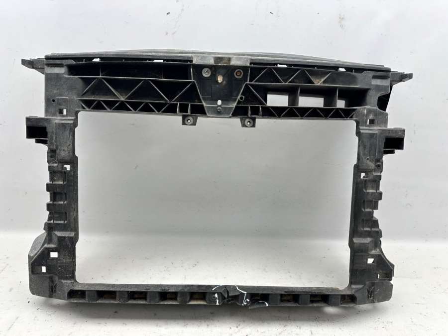 2K5805588 Панель передняя (телевизор) Volkswagen Caddy 4 2015г. | Фото № 1 2K5805588 Панель передняя (телевизор) Volkswagen Caddy 4 2015г. - Фото 1