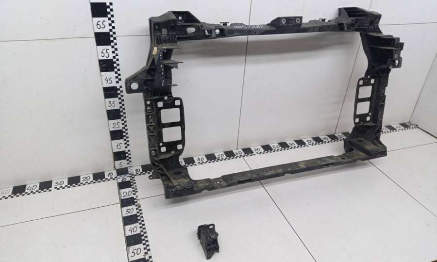 36A805594C Панель передняя Bentley Bentayga  Bentley Bentayga 2020г. | Фото № 2  36A805594C Панель передняя Bentley Bentayga  Bentley Bentayga 2020г. - Фото 2