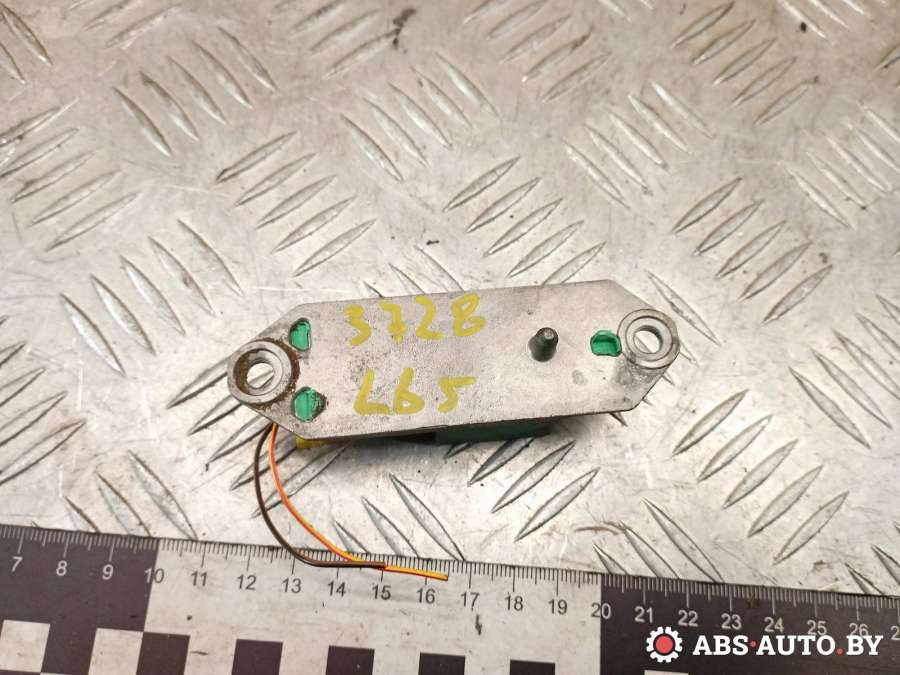 657769007286900728 Датчик удара  BMW 7 E38 1996г. | Фото № 1  657769007286900728 Датчик удара  BMW 7 E38 1996г. - Фото 1