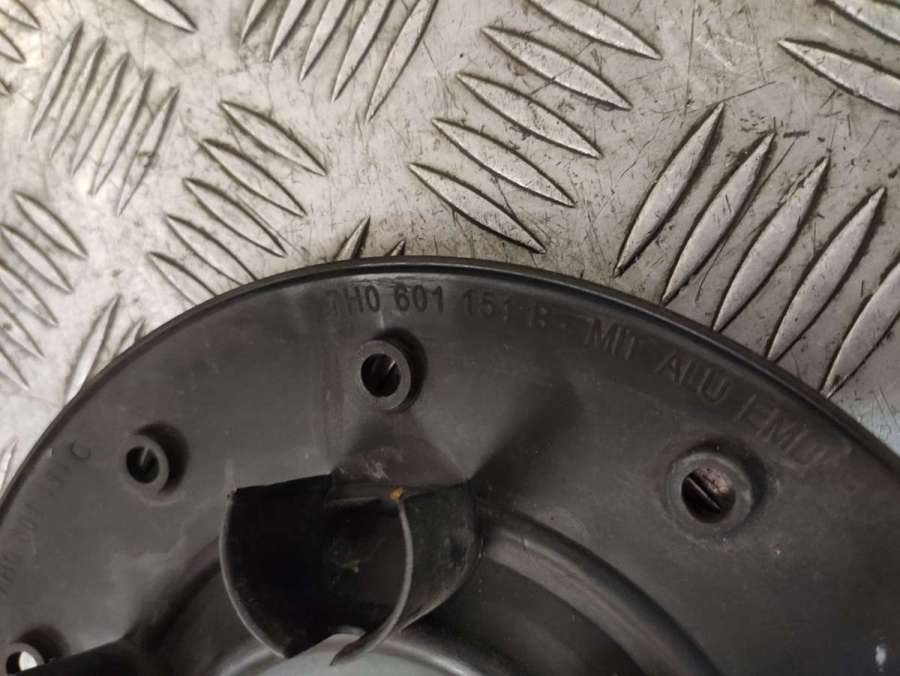 7h0601151b Колпак колесный  Volkswagen Transporter T5 2007г. | Фото № 7  7h0601151b Колпак колесный  Volkswagen Transporter T5 2007г. - Фото 7