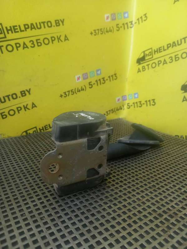 Ремень безопасности задний левый Citroen Xantia универсал 2001г. | Фото № 1 Ремень безопасности задний левый Citroen Xantia универсал 2001г. - Фото 1