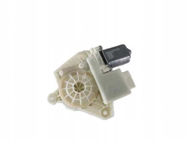 5Q4959812A Моторчик стеклоподъемника  Volkswagen Golf 7 поколение (2012-2017) 2012г. | Фото № 3  5Q4959812A Моторчик стеклоподъемника  Volkswagen Golf 7 поколение (2012-2017) 2012г. - Фото 3