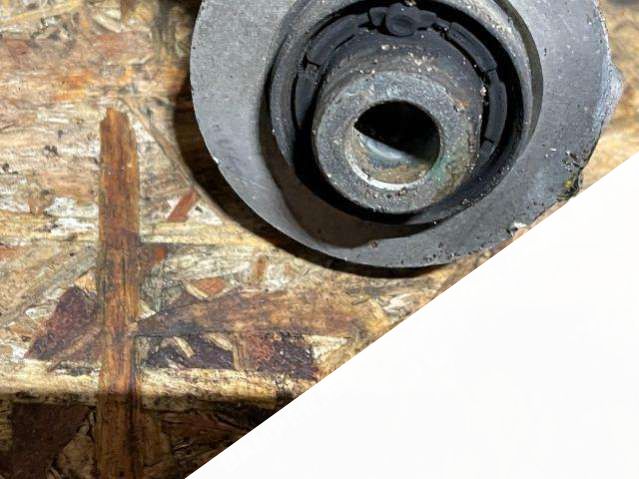 84034301 Кулак задний правый Chevrolet Equinox LT 2018г. | Фото № 4 84034301 Кулак задний правый Chevrolet Equinox LT 2018г. - Фото 4