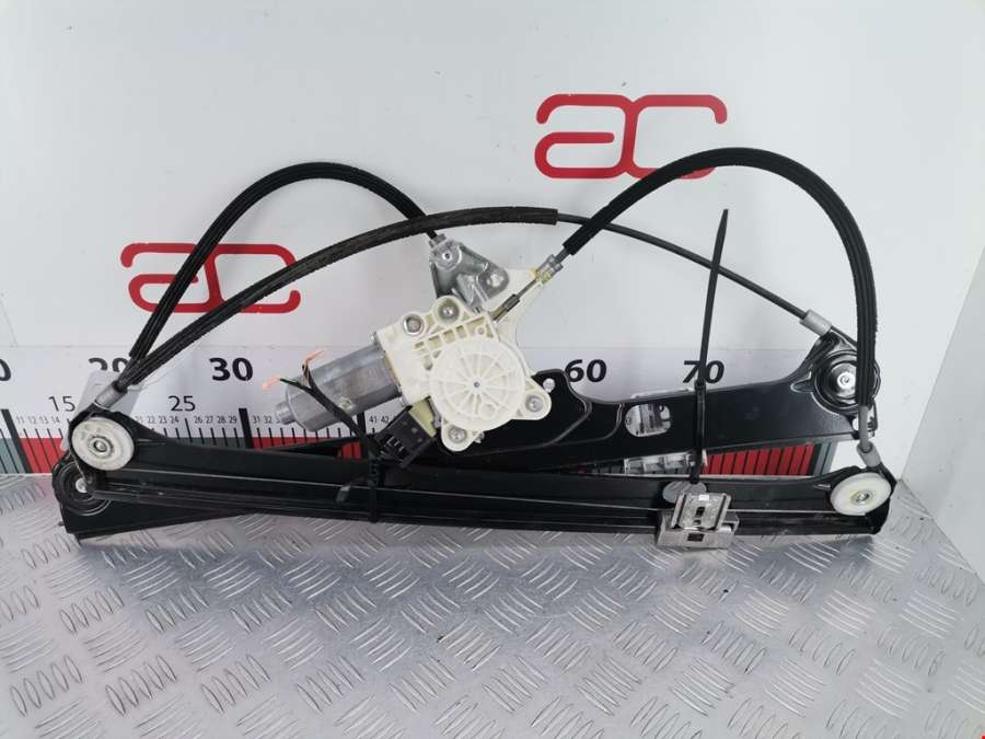 0130821921 Стеклоподъемник электрический двери передней левой Mercedes Vaneo (2001-2005) Микроавтобус 2005г. | Фото № 3 0130821921 Стеклоподъемник электрический двери передней левой Mercedes Vaneo (2001-2005) Микроавтобус 2005г. - Фото 3