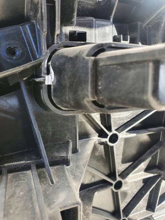 89A807233 Решетка радиатора Audi E-tron 1 поколение (2018-2024) 2018г. | Фото № 8 89A807233 Решетка радиатора Audi E-tron 1 поколение (2018-2024) 2018г. - Фото 8