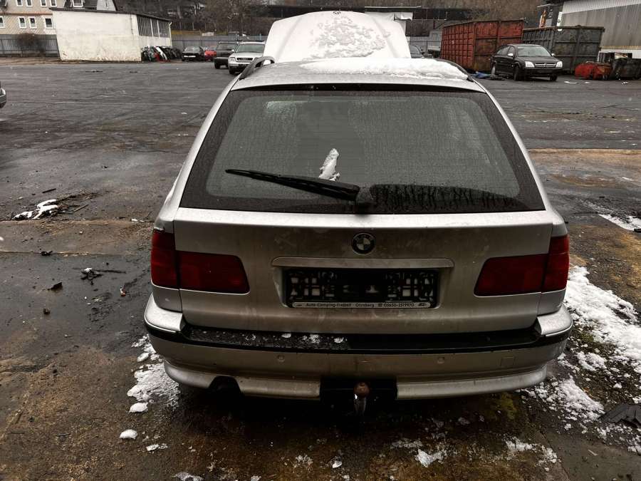 8361674 Фонарь крышки багажника правый BMW 5-Series (E39) (1995-2004) Универсал 2000г. | Фото № 10 8361674 Фонарь крышки багажника правый BMW 5-Series (E39) (1995-2004) Универсал 2000г. - Фото 10