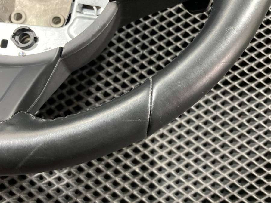 GX733F563RDT4A2553AAMT4A2553PVJ Руль  Jaguar F-Pace  2016г. | Фото № 6  GX733F563RDT4A2553AAMT4A2553PVJ Руль  Jaguar F-Pace  2016г. - Фото 6