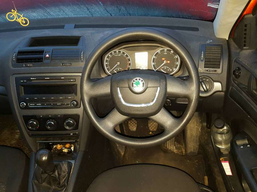 Суппорт передний левый Skoda Octavia 1Z (2004-2013) Универсал 2009г. | Фото № 5 Суппорт передний левый Skoda Octavia 1Z (2004-2013) Универсал 2009г. - Фото 5