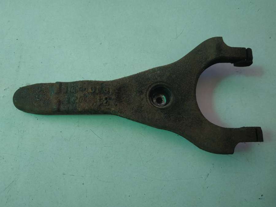 Вилка сцепления Toyota Avensis 2 (T250) 2004г. | Фото № 2 Вилка сцепления Toyota Avensis 2 (T250) 2004г. - Фото 2