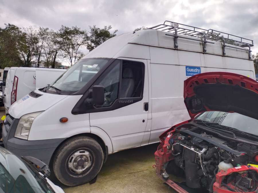 Ручка двери внутренняя задняя правая Ford Transit 5 (2006-2014) Микроавтобус 2011г. | Фото № 7 Ручка двери внутренняя задняя правая Ford Transit 5 (2006-2014) Микроавтобус 2011г. - Фото 7