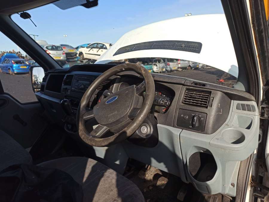 6C1Q9K546AC Форсунка дизельная электрическая Ford Transit 5 (2006-2014) Микроавтобус 2007г. | Фото № 8 6C1Q9K546AC Форсунка дизельная электрическая Ford Transit 5 (2006-2014) Микроавтобус 2007г. - Фото 8