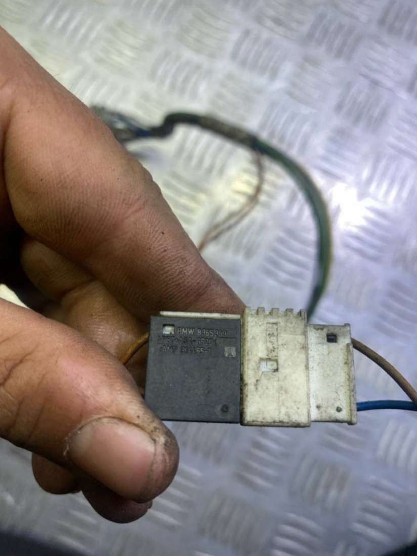 8360907 Переключатель поворотов  BMW 3 E36 1998г. | Фото № 4  8360907 Переключатель поворотов  BMW 3 E36 1998г. - Фото 4