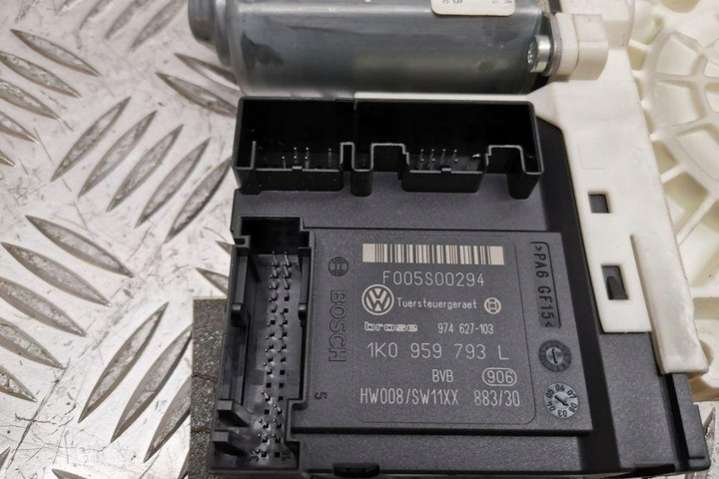 F005S00294 Моторчик стеклоподъемника Volkswagen Passat B7 (2010-2015) 2010г. | Фото № 4 F005S00294 Моторчик стеклоподъемника Volkswagen Passat B7 (2010-2015) 2010г. - Фото 4